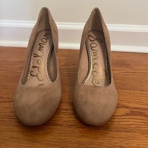 New, never worn. Sam Edelman Stilton Block Heel Pump